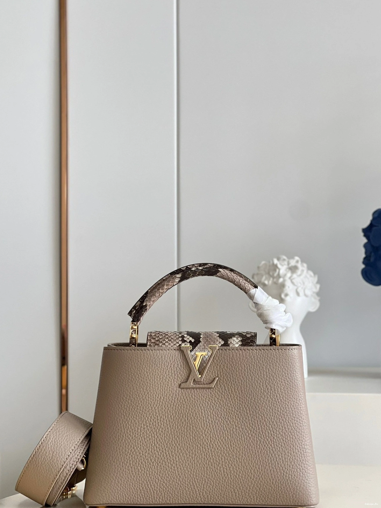 VUITTON BB CAPUCINES LOUIS 0517